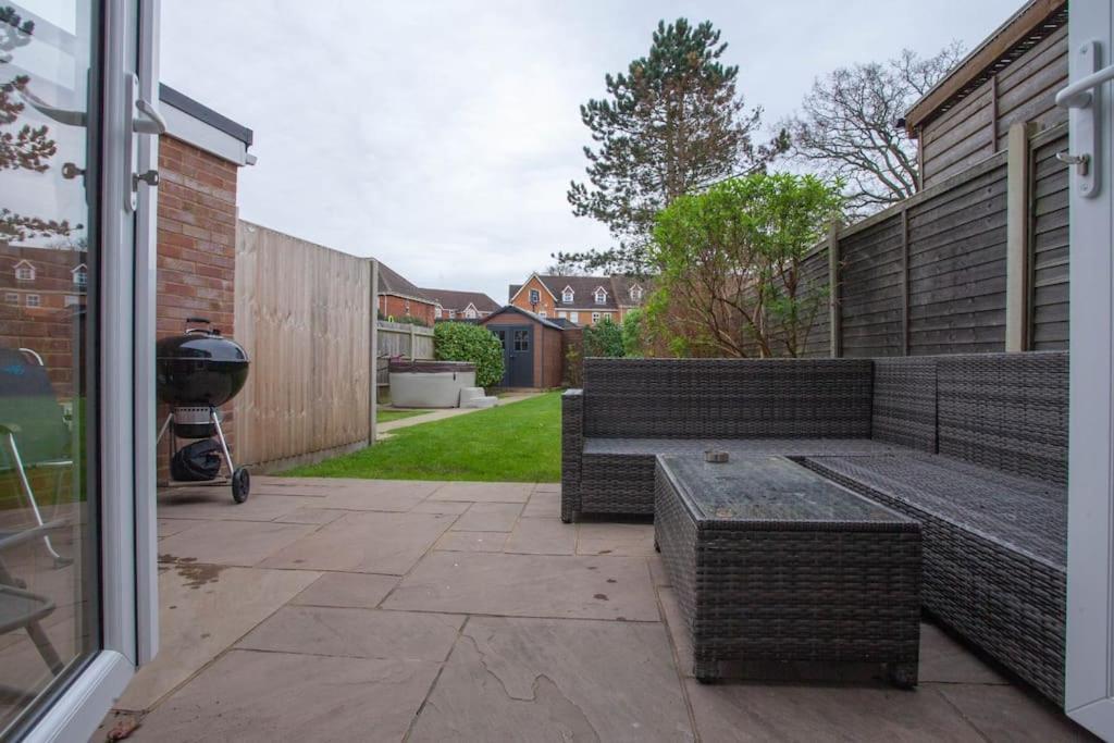Holiday home Three Bedroom House, Driveway, Centre